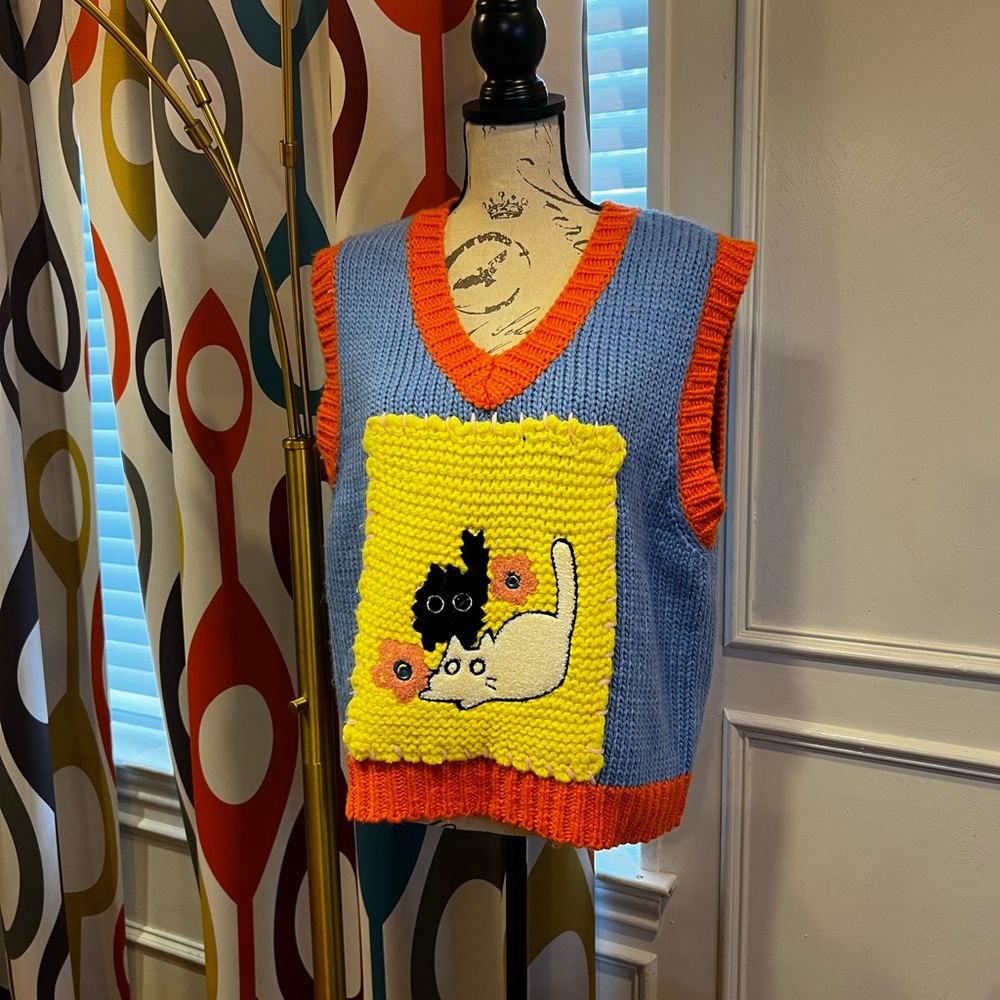 Adorable oversized Cat Sweater Vest